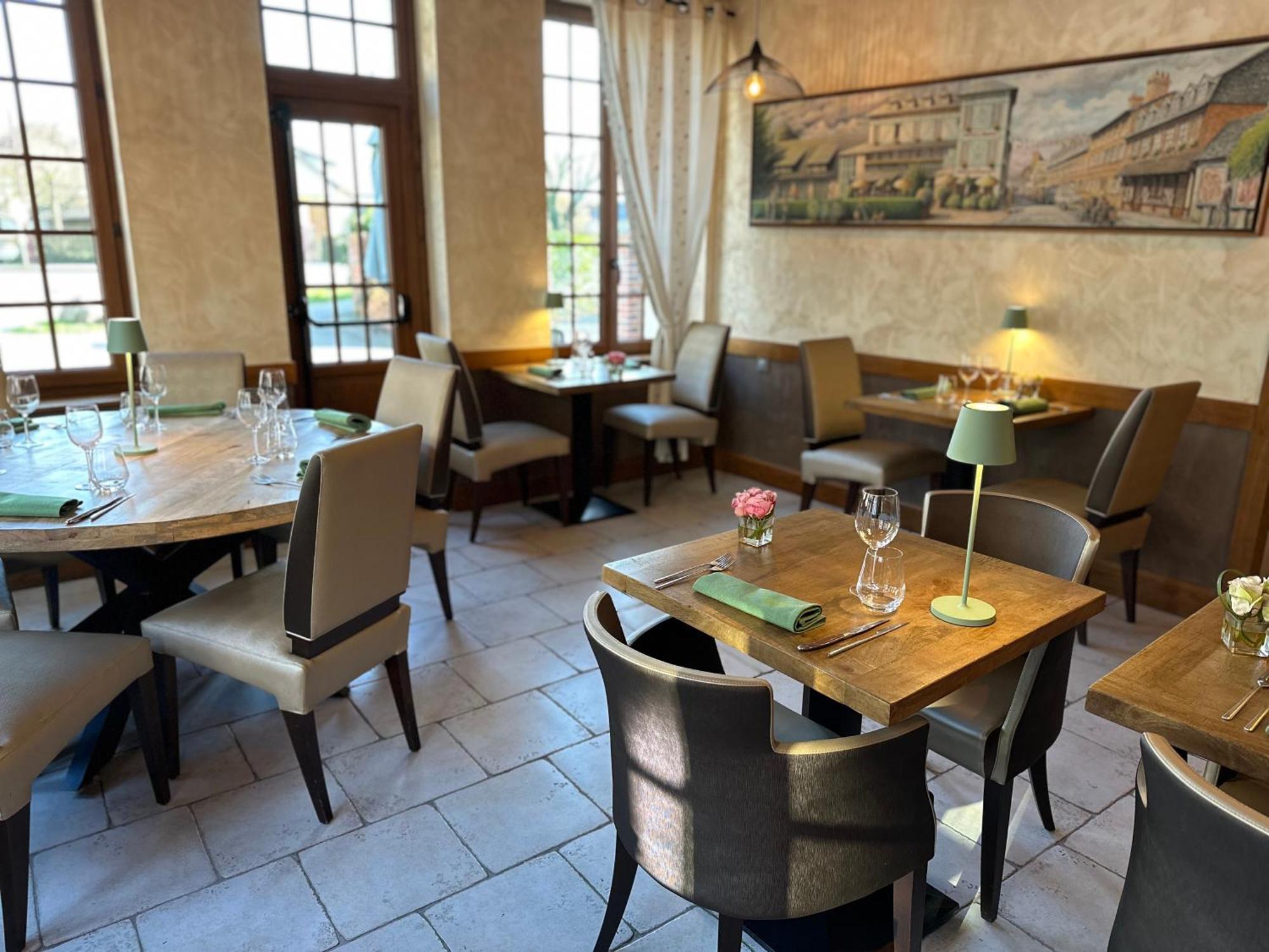 Logis Hotel Restaurant Spa L'Auberge Du President Cormeilles  Exteriér fotografie