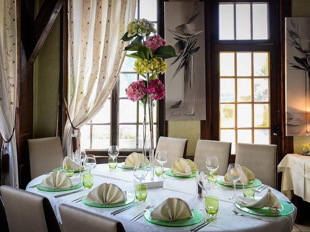 Logis Hotel Restaurant Spa L'Auberge Du President Cormeilles  Exteriér fotografie