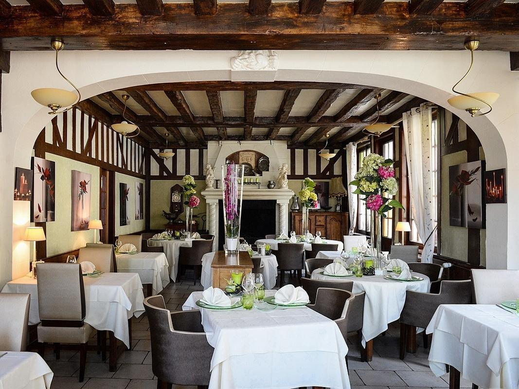 Logis Hotel Restaurant Spa L'Auberge Du President Cormeilles  Exteriér fotografie